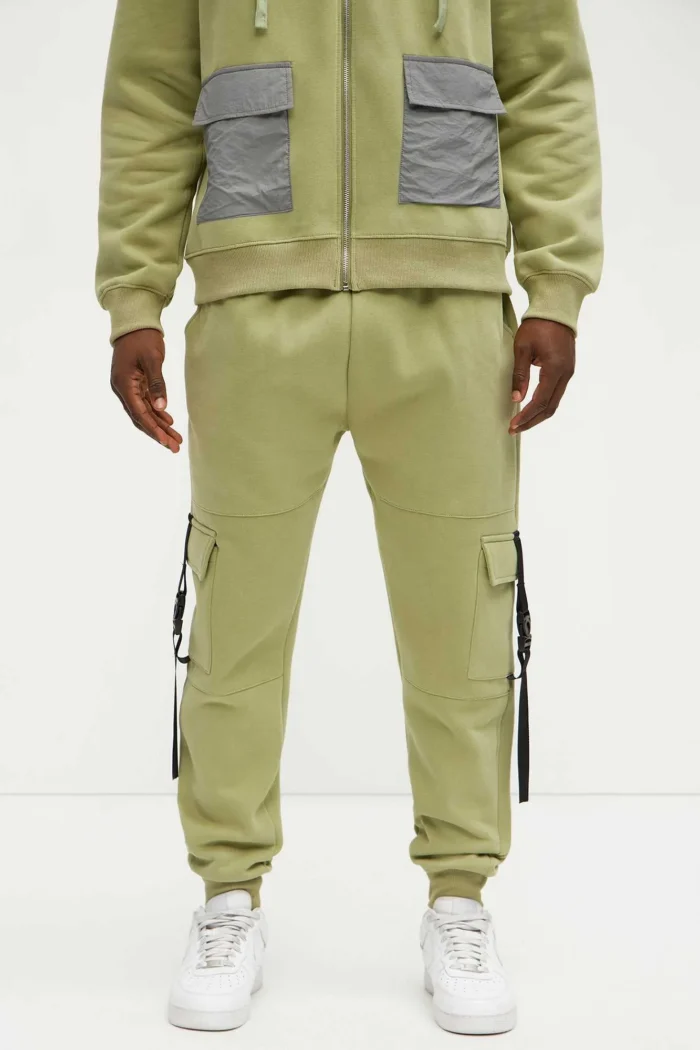 2-Piece Breathable Printed Colorblock Windbreaker Sportswear Set - Image 3